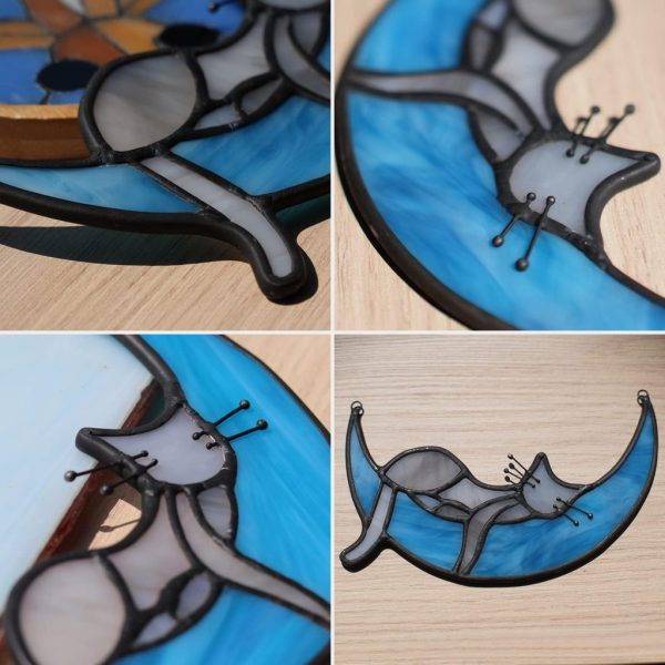 Handcrafted Stained Glass Cat on Moon Suncatcher: Perfect Decor for Cat Lovers & Art Enthusiasts